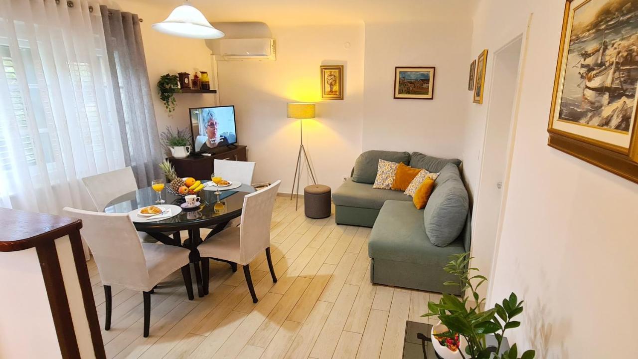 Apartment Sara Poljud Split Eksteriør billede