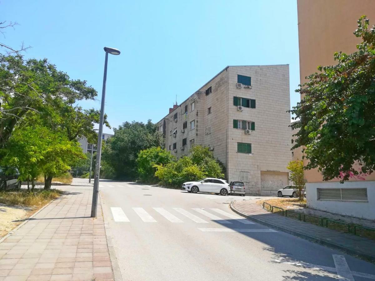 Apartment Sara Poljud Split Eksteriør billede